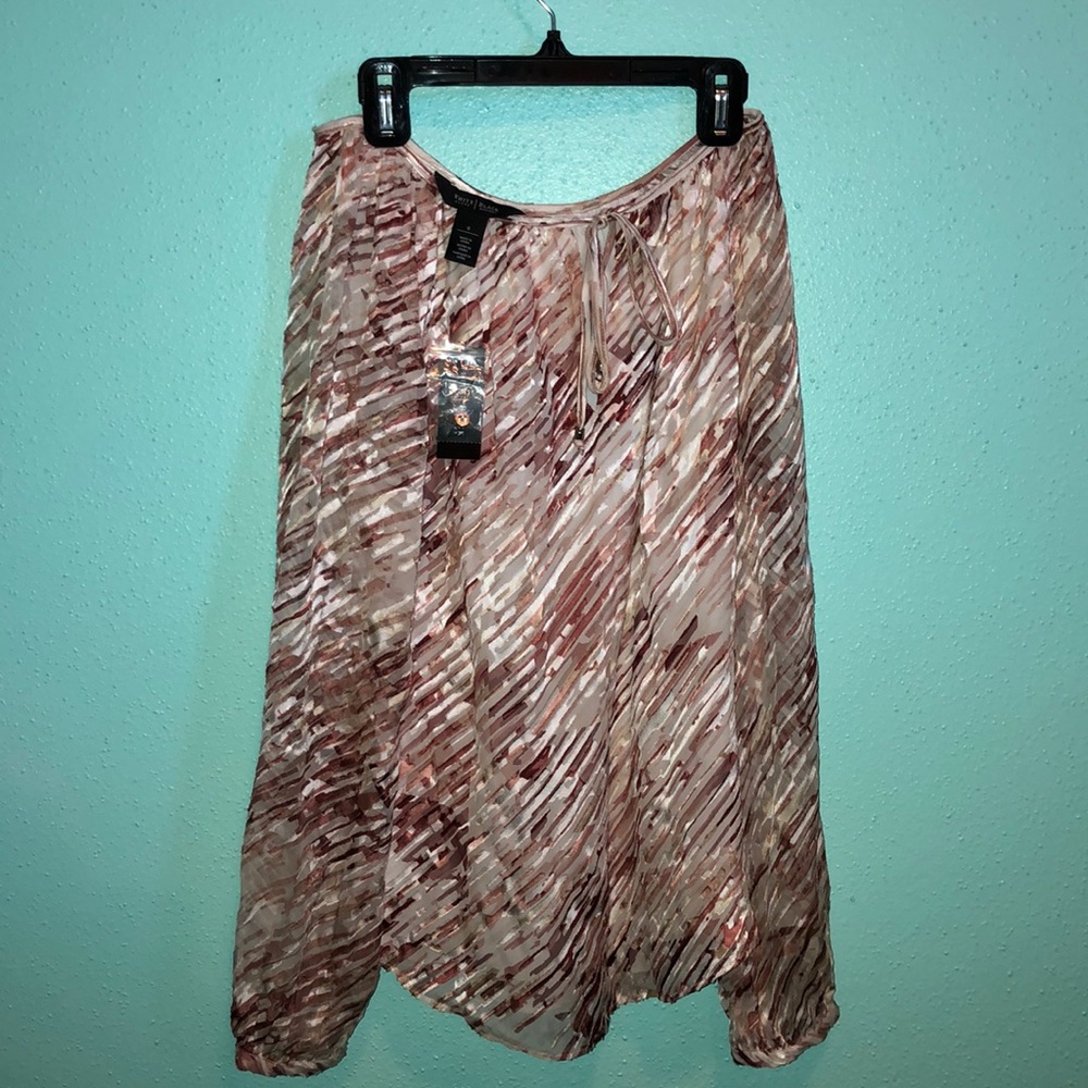 Women’s size 0 White House Black Market Blouse